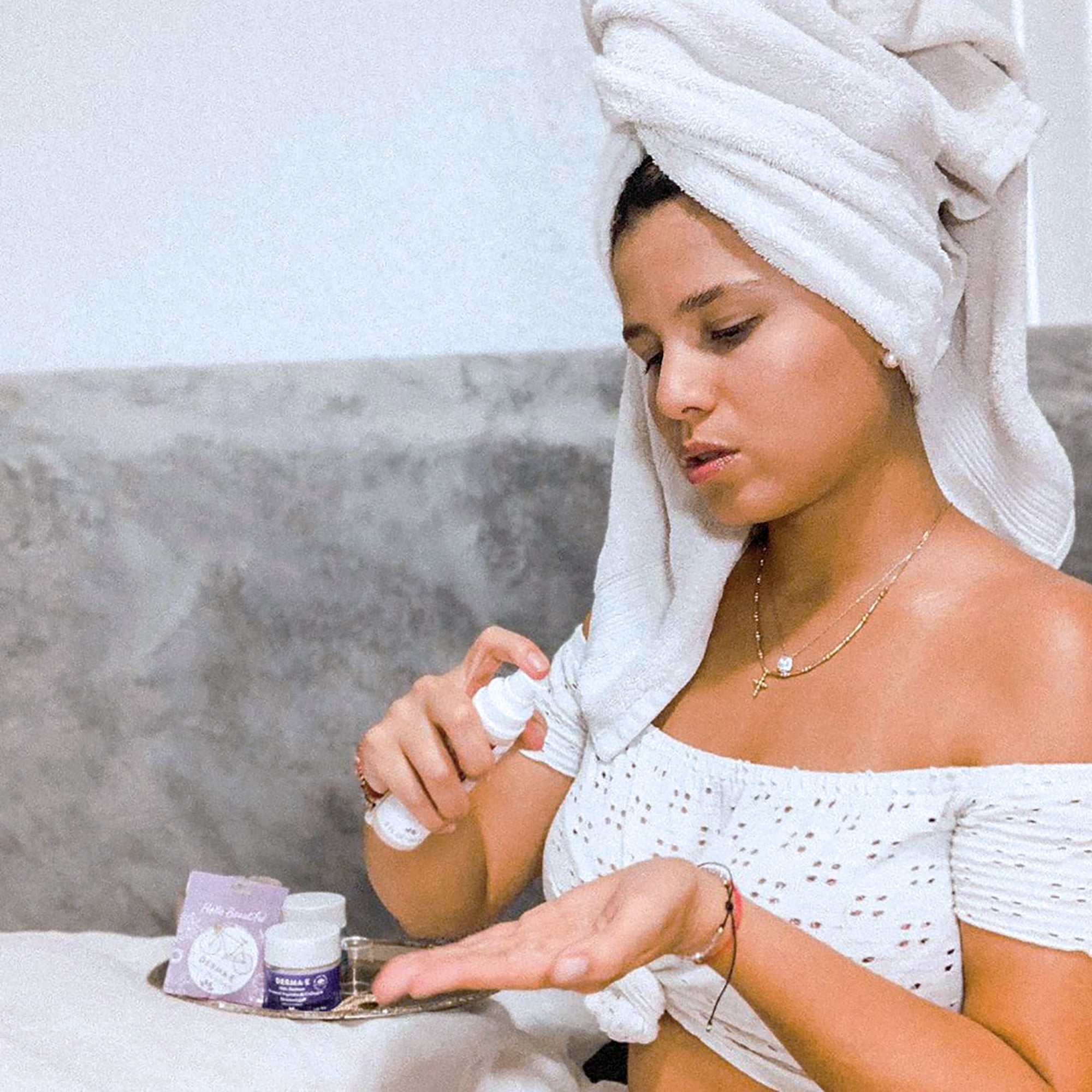 DERMA E Advanced Peptides And Flora-Collagen™ Serum, 2 oz - Image 5